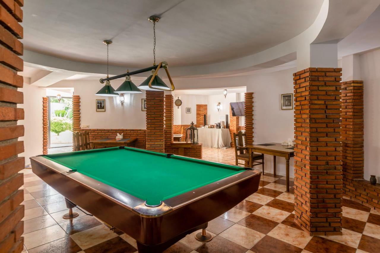Villa Tiflisi Buitenkant foto